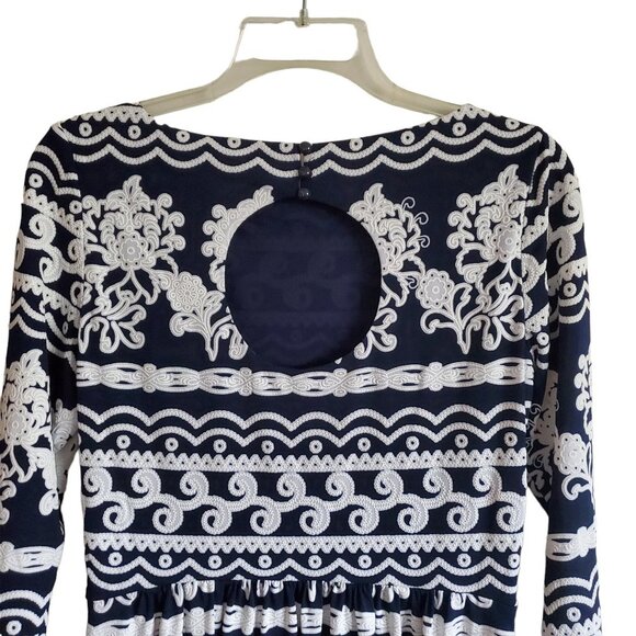 Trulli Large Back Keyhole Dress Navy and White - Picture 4 of 15